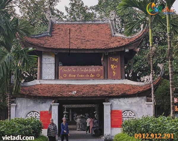 chùa bút tháp