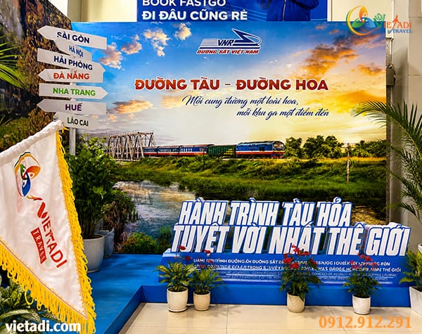Đội xe du lịch cao cấp VietAdi - chuyên nghiệp và sang trọng
