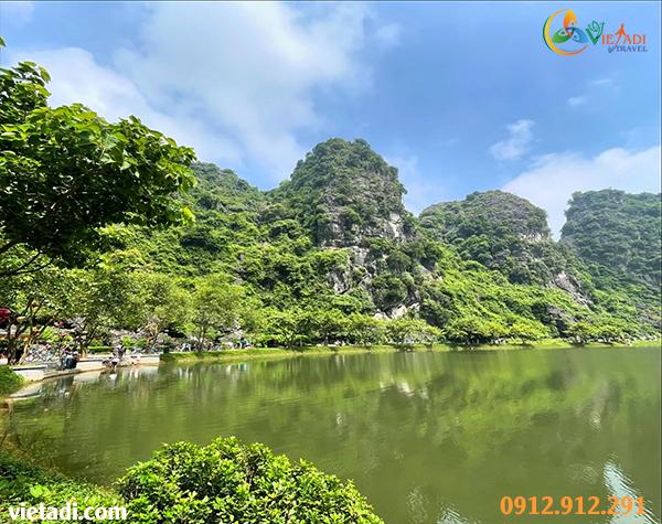 du-lich-ninh-binh với du thuyền